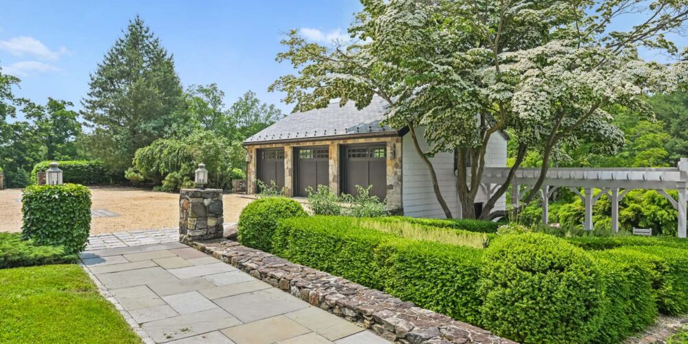 Colonial Farmhouse Heated Garage