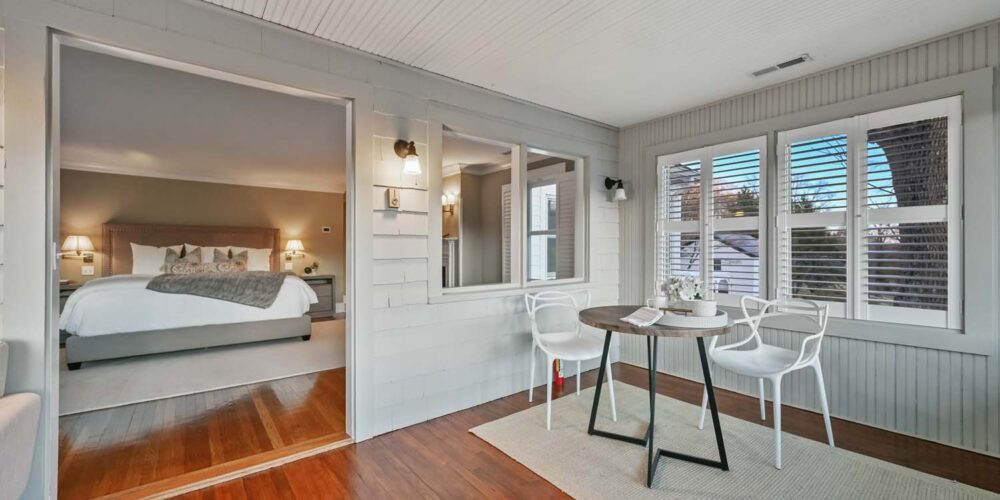 Inviting Bedroom Breakfast Nook